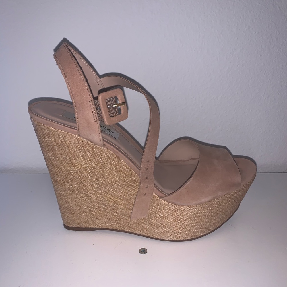 steve madden nude wedge
